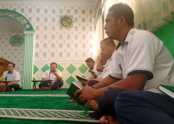 Jamaah Yasin Rutin Setiap Senin Pagi