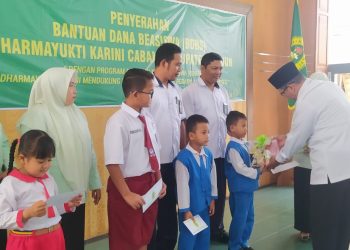 Acara Pembagian Beasiswa dan Musyawarah Dharmayukti Karini Cabang Kabupaten Madiun