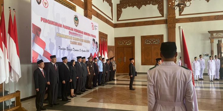 Pengukuhan Paskibraka Kabupaten Madiun: Semangat Patriotisme di Pendopo Ronggo Jumeno