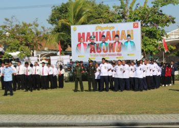 Upacara HUT ke-79 Mahkamah Agung RI di Madiun Ditutup dengan Prosesi Menerbangkan Balon dan Pemotongan Tumpeng