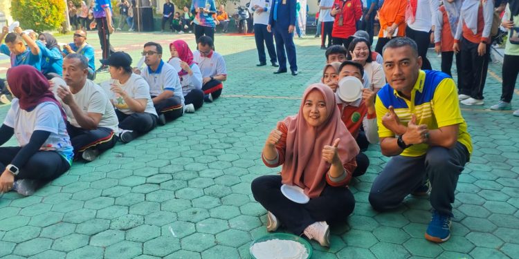 Lomba Tepung Estafet Meriahkan Kegiatan di Pengadilan Agama Kabupaten Madiun