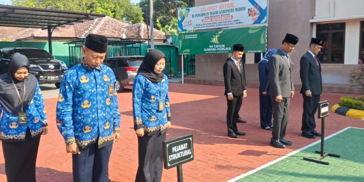Pengadilan Negeri Kabupaten Madiun Gelar Upacara Peringatan Hari Sumpah Pemuda ke-96