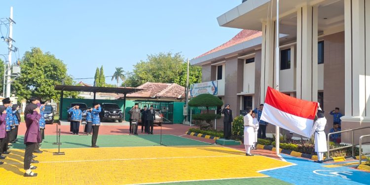 Pengadilan Negeri Kabupaten Madiun Gelar Upacara Peringatan Hari Sumpah Pemuda ke-96
