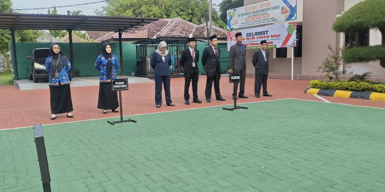 Upacara Peringatan Hari Pahlawan 2024 di Pengadilan Negeri Kabupaten Madiun