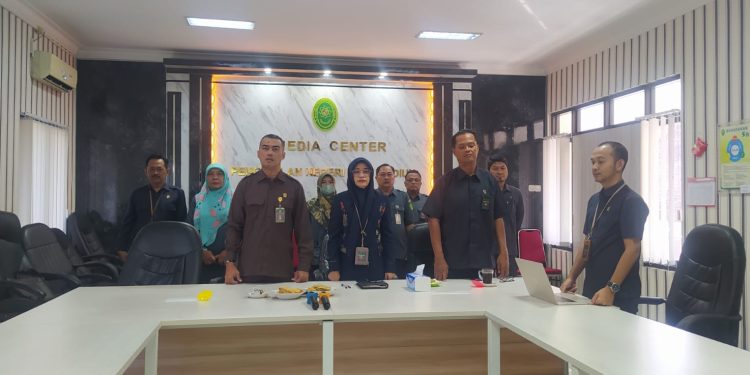 Pengadilan Tinggi Surabaya Gelar Sosialisasi PERMA Nomor 1, 2, dan 3 Tahun 2022 secara Daring