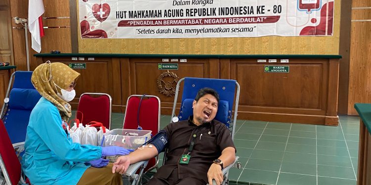Donor Darah dalam Rangka HUT ke-80 Mahkamah Agung Republik Indonesia