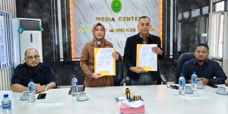 Pengadilan Negeri Kabupaten Madiun Jalin Kerja Sama (MOu) dengan Pos Bantuan Hukum dengan LBH IAIN Ponorogo Tahun 2026