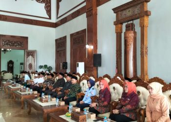 Sekretaris Pengadilan Negeri Kabupaten Madiun Hadiri Peringatan Isra’ Mi’raj Nabi Muhammad SAW di Pendopo Ronggo Djumeno