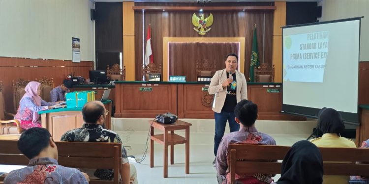 Pengadilan Negeri Kabupaten Madiun Gelar Pelatihan Service Excellent